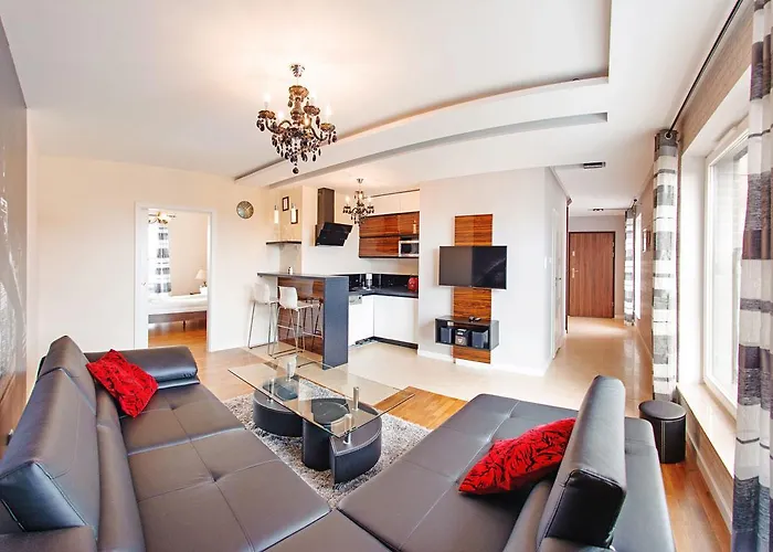 Chmielna Park, Sun & Snow *