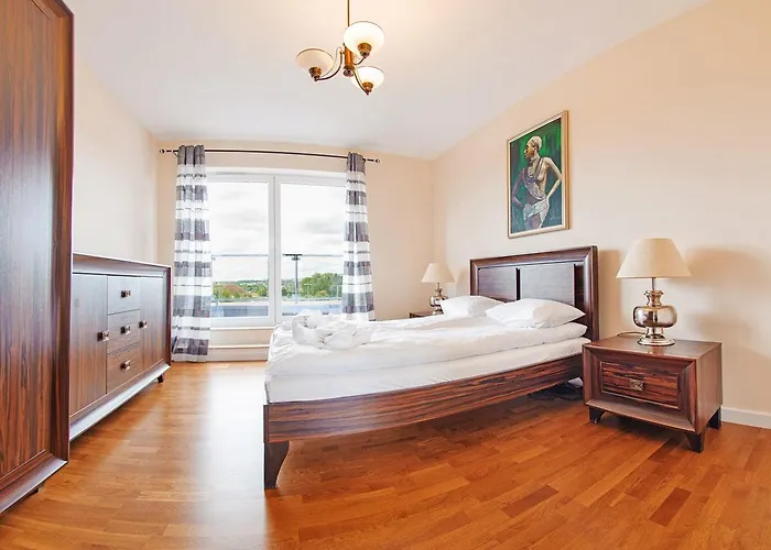 Chmielna Park, Sun & Snow * 그단스크